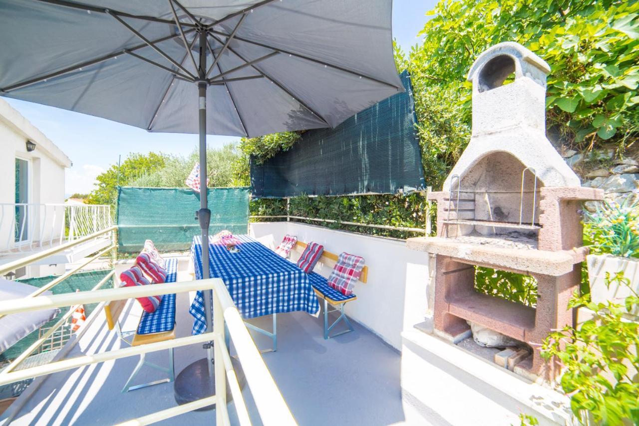 Apartment With Sea View Close To The Beach Promajna Eksteriør bilde