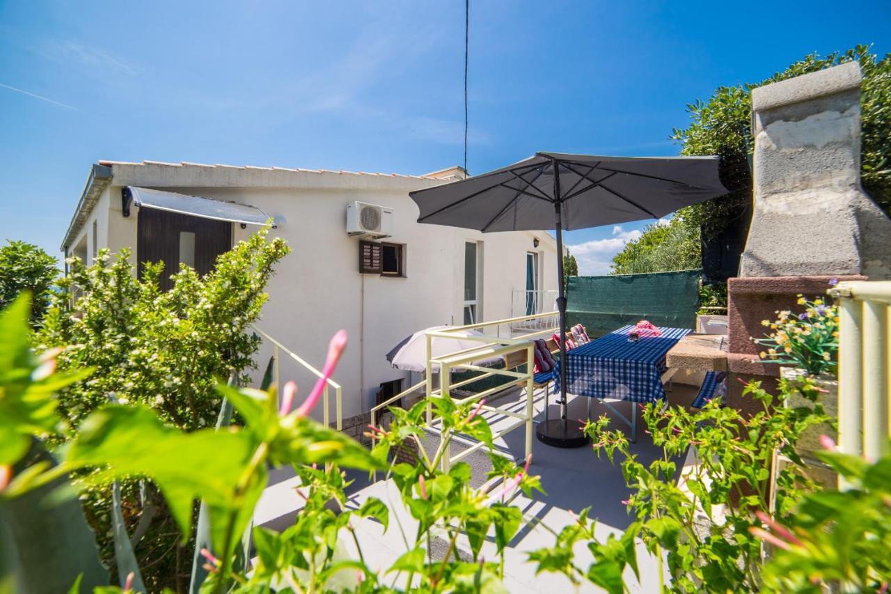 Apartment With Sea View Close To The Beach Promajna Eksteriør bilde